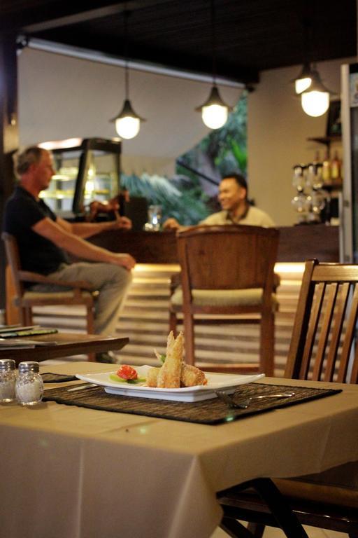 Samawa Transit Hotel Sumbawa Besar Экстерьер фото