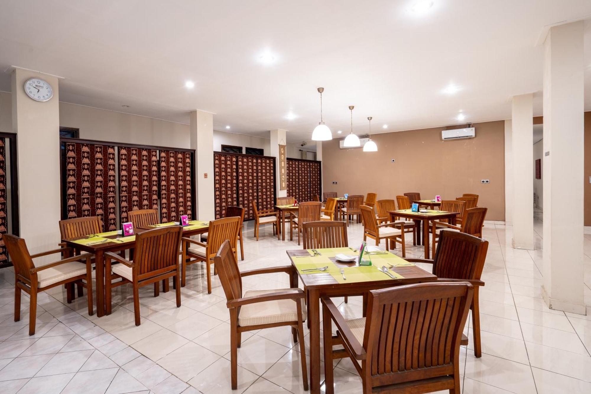 Samawa Transit Hotel Sumbawa Besar Экстерьер фото