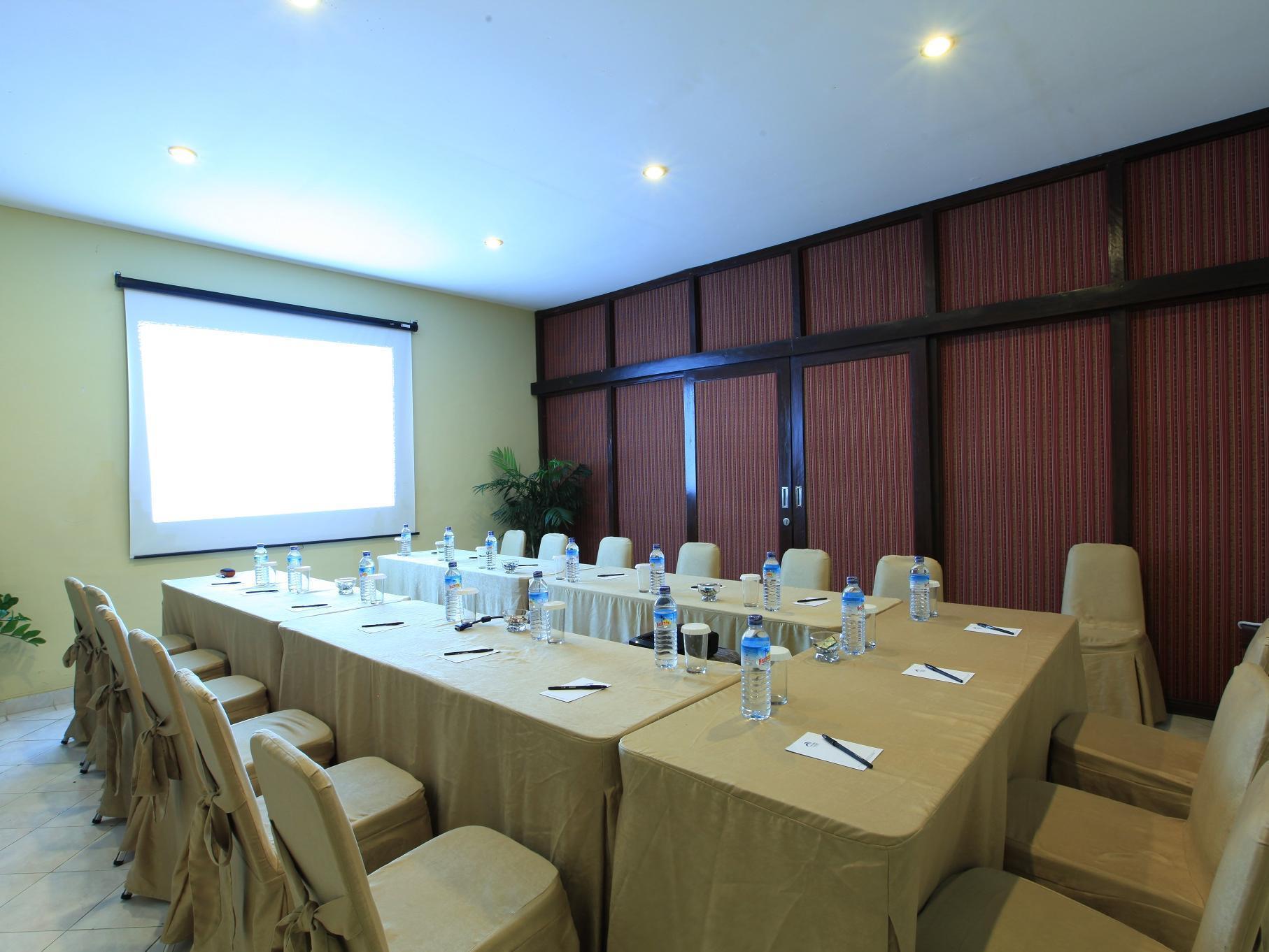 Samawa Transit Hotel Sumbawa Besar Экстерьер фото